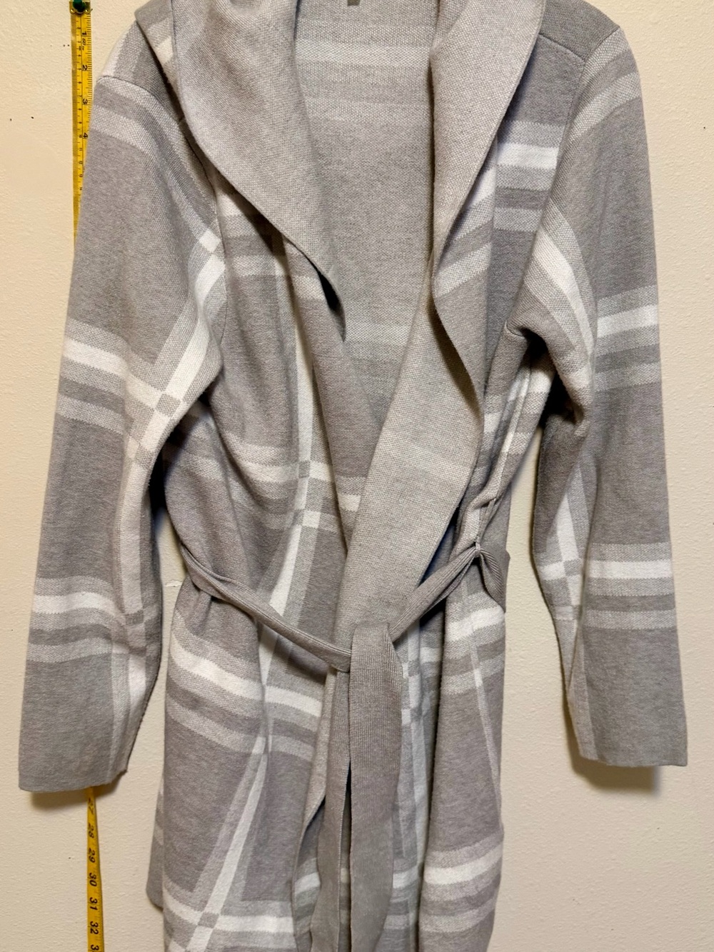 Sioni Gray White Plaid Hooded Sweater Coat Belted Cardigan Size Large